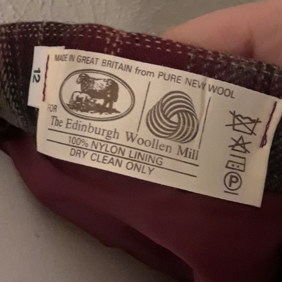 🏁Vintage Edinburgh Woolen Mill Great Britain plaid skirt small - Picture 10 of 11